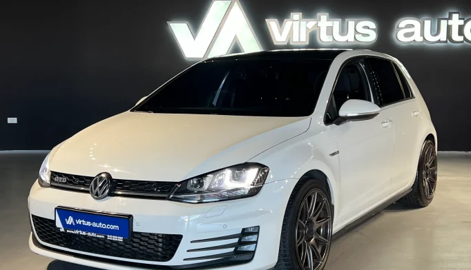 Volkswagen Golf  - 2016