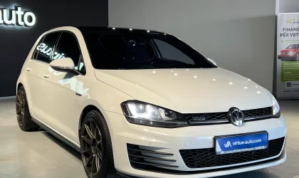 Volkswagen Golf  - 2016