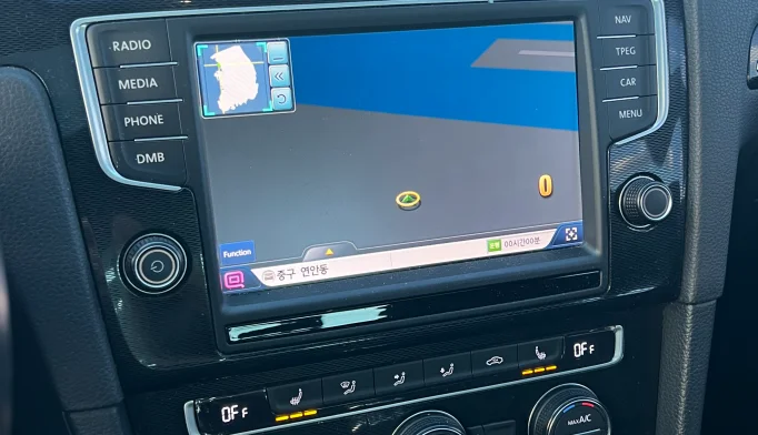 Volkswagen Golf  - 2016