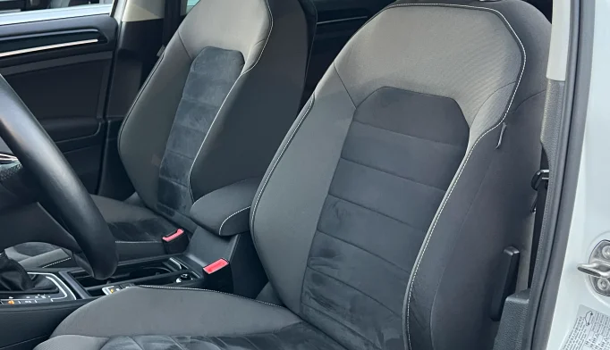 Volkswagen Golf  - 2015