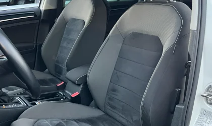 Volkswagen Golf  - 2015