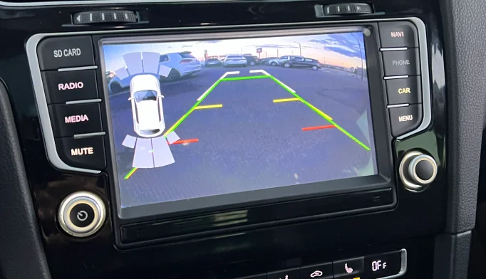 Volkswagen Golf  - 2015