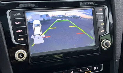 Volkswagen Golf  - 2015