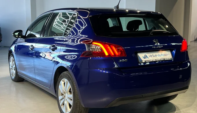 Peugeot 308  - 2020