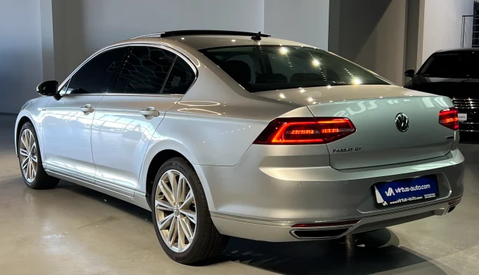 Volkswagen Passat  - 2018