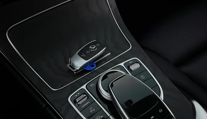 Mercedes-Benz C-Class  - 2019