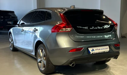 Volvo V40  - 2016