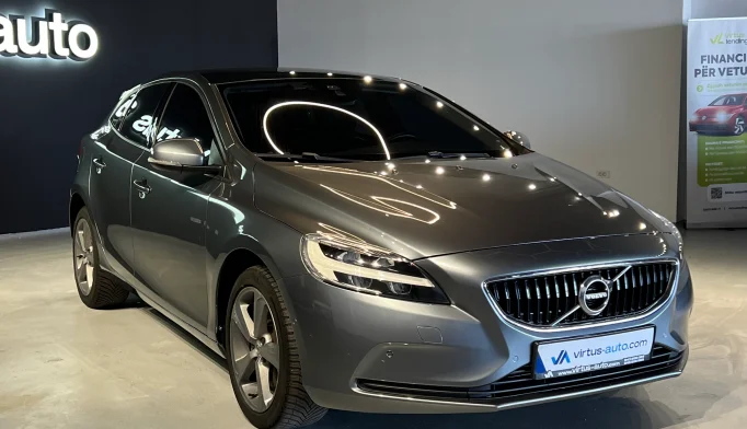 Volvo V40  - 2016