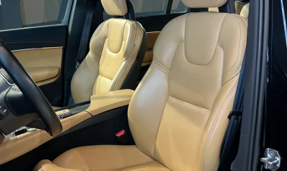 Volvo XC90  - 2020