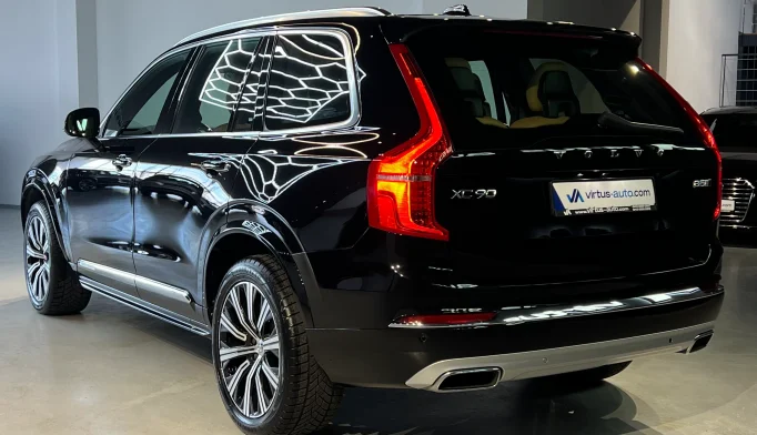 Volvo XC90  - 2020