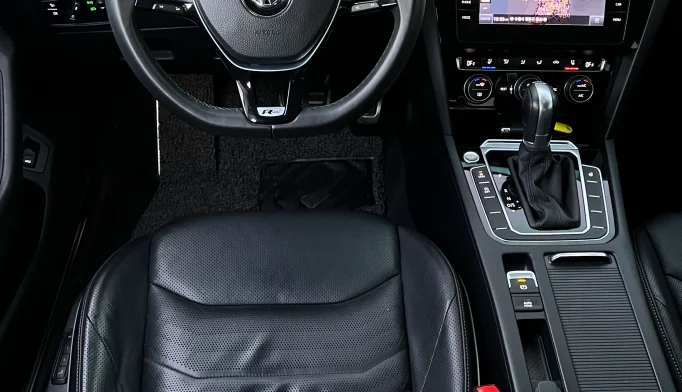 Volkswagen Arteon  - 2020