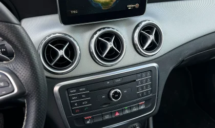 Mercedes-Benz GLA-Class  - 2016