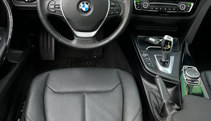 BMW 3 Series  - 2016