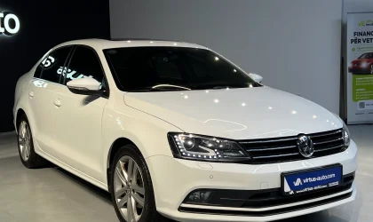 Volkswagen Jetta  - 2015