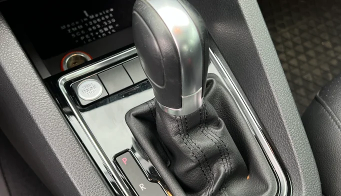 Volkswagen Jetta  - 2015