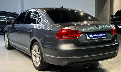 Volkswagen Passat  - 2015