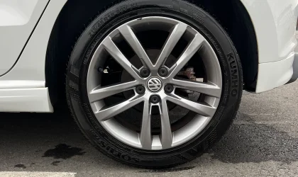 Volkswagen Polo  - 2015