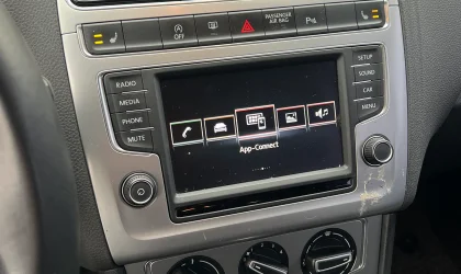 Volkswagen Polo  - 2015