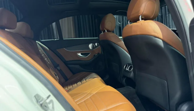 Mercedes-Benz C-Class  - 2018