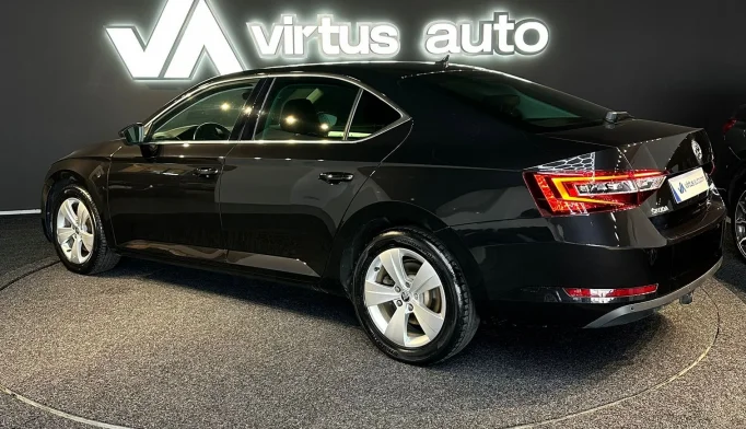 Skoda Superb  - 2019