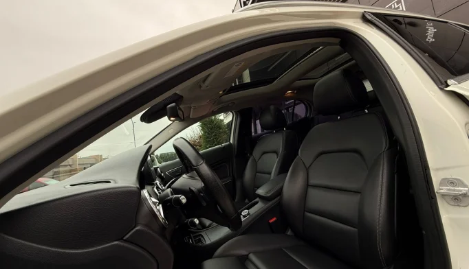 Mercedes-Benz GLA-Class  - 2016