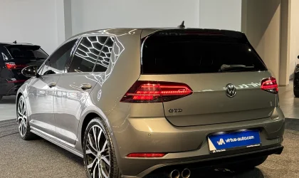 Volkswagen Golf  - 2017