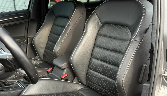 Volkswagen Golf  - 2017