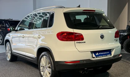 Volkswagen Tiguan  - 2015