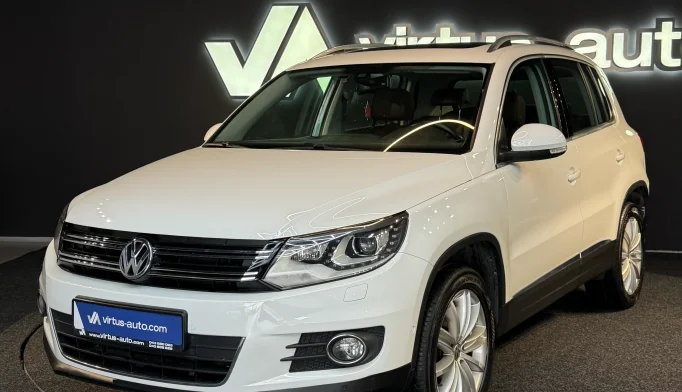 Volkswagen Tiguan  - 2015