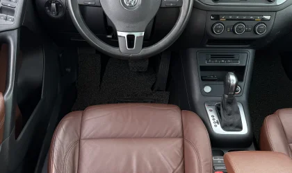 Volkswagen Tiguan  - 2015