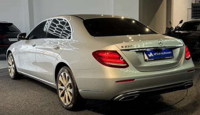 Mercedes-Benz E-Class  - 2019
