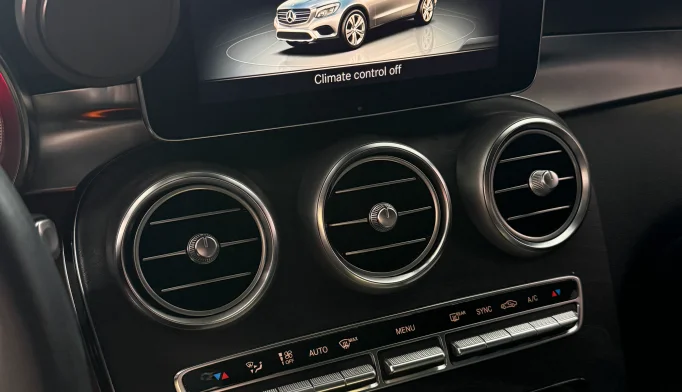 Mercedes-Benz GLC  - 2018