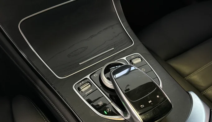 Mercedes-Benz GLC  - 2018