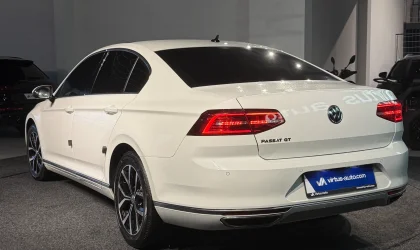 Volkswagen Passat  - 2018