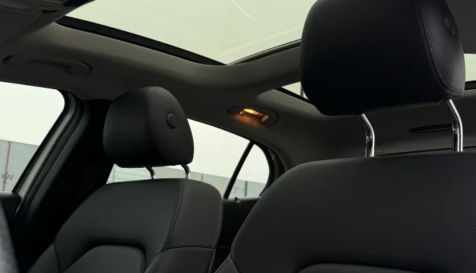 Mercedes-Benz GLA-Class  - 2016