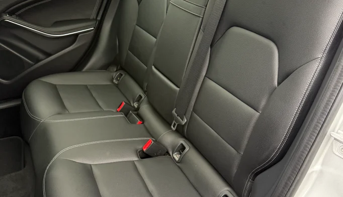 Mercedes-Benz GLA-Class  - 2016