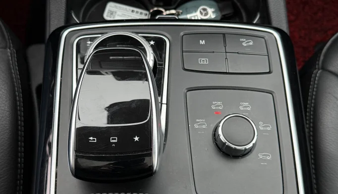 Mercedes-Benz GLE  - 2016