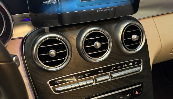 Mercedes-Benz C-Class  - 2019