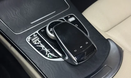 Mercedes-Benz C-Class  - 2019