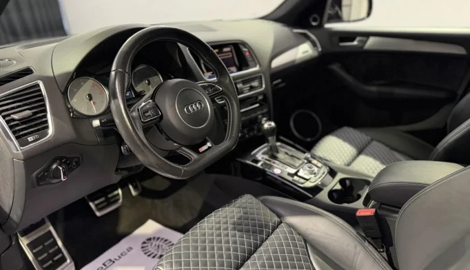 Audi SQ5  - 2016