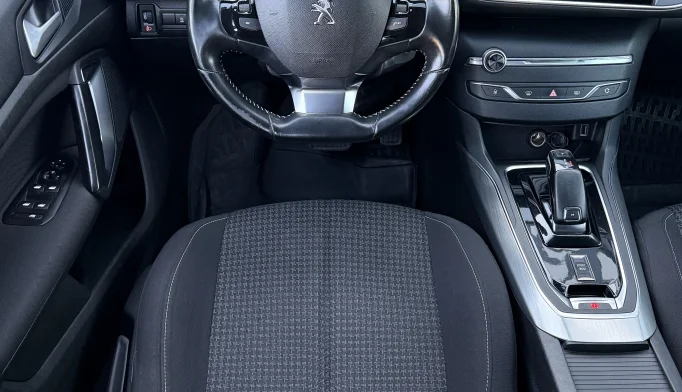 Peugeot 308  - 2018