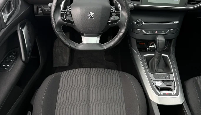 Peugeot 308  - 2017