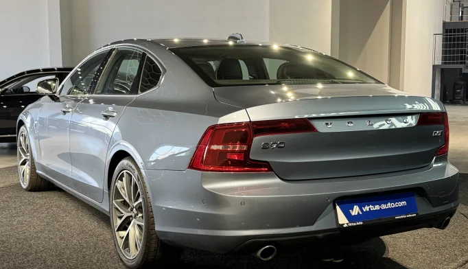 Volvo S90  - 2018