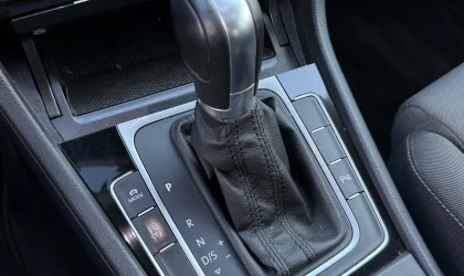 Volkswagen Golf  - 2016