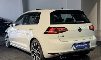 Volkswagen Golf  - 2016