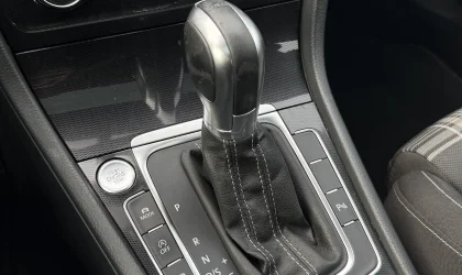 Volkswagen Golf  - 2016