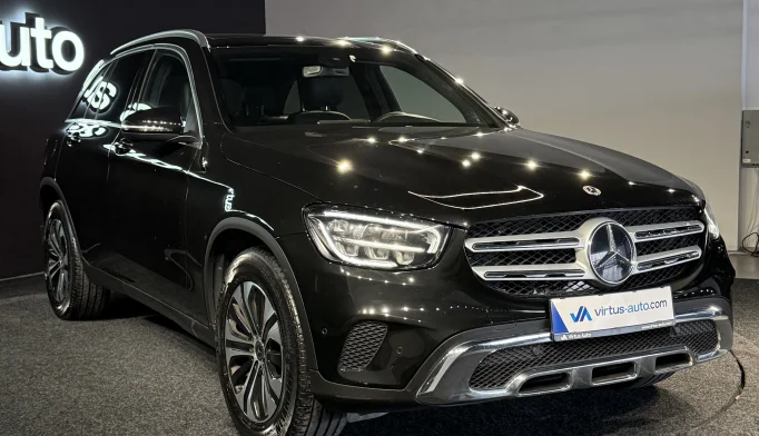 Mercedes-Benz GLC  - 2021