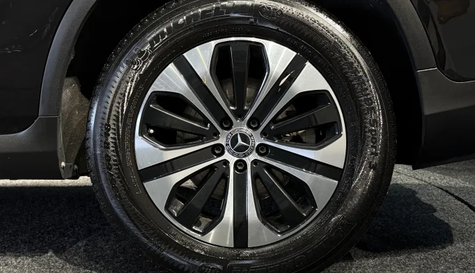 Mercedes-Benz GLC  - 2021