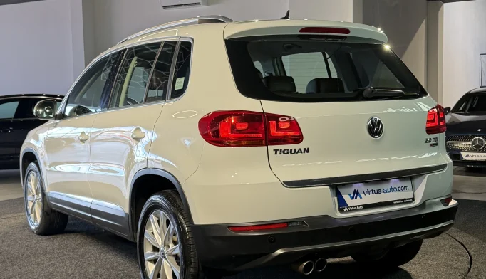 Volkswagen Tiguan  - 2016