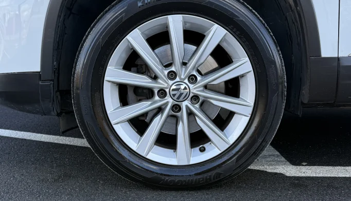 Volkswagen Tiguan  - 2016